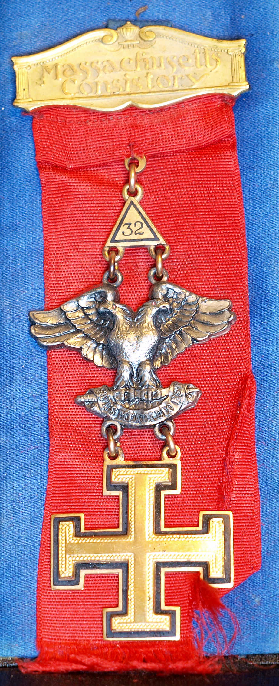 VINT MASSACHUSETTS CONSISTORY MASONIC SCOTTISH RITE 32ND DEGREE JEWEL
